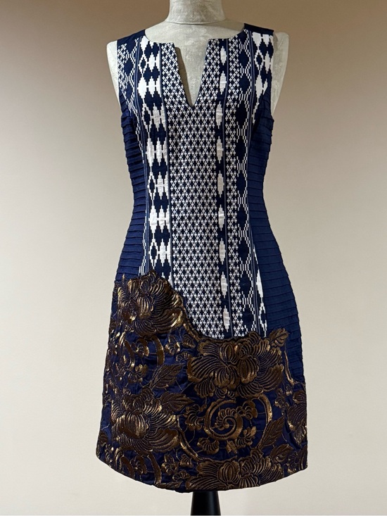 Anthropologie Dresses & Skirts - Anthropologie x Floreat Print Embroidered Blue White Floral Bronze Dress size 0